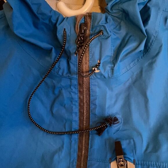 Glaciers edge windbreaker raincoat. Size Large. - Picture 3 of 7